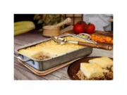 Тава за грил Char-Broil Grill+ с дъска 43 × 23,5 см – с готово ястие