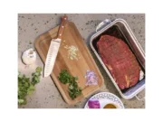 Тава за грил Char-Broil Grill+ с дъска 43 × 23,5 см – месо на дъската