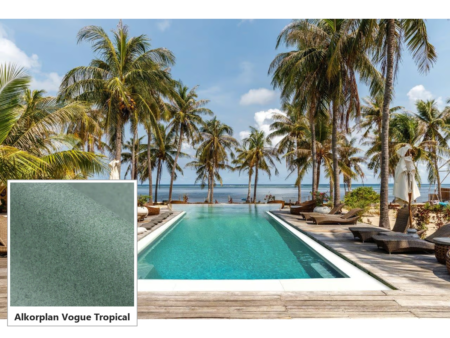 Армиран линер Alkorplan Vogue Tropical – мостра на сиво-зелен десен и басейн с палми