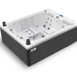 Jacuzzi de grădină Emerald cu acril marmorat deschis și lambriu antracit, vedere de sus din lateral