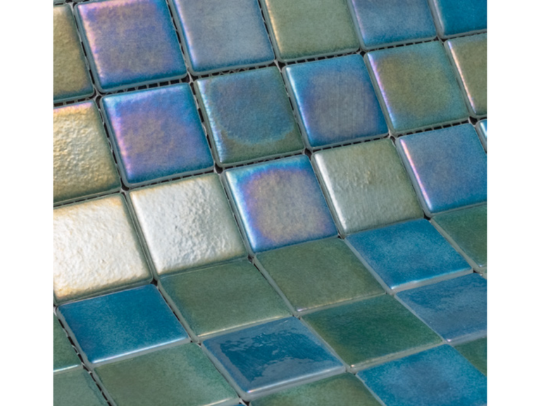 Седефена мозайка за басейн с цветен преливащ блясък Седефена мозайка за басейн с цветен преливащ блясък