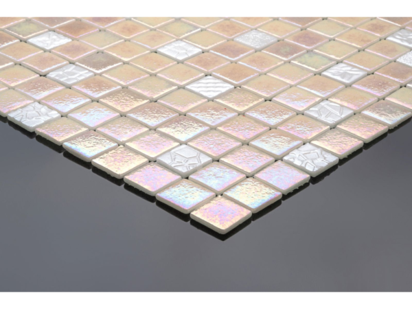 Reliefiertes Glaskeramik-Mosaik für das Bad Rosato – Beispiel für die Verkleidung