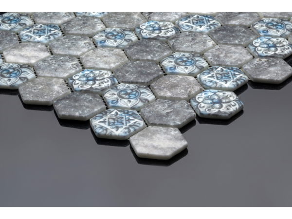 Hexagonal glass-ceramic mosaic for bathroom Ardennes – cladding example