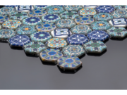 Hexagonal glass-ceramic mosaic for bathroom Murano – cladding example