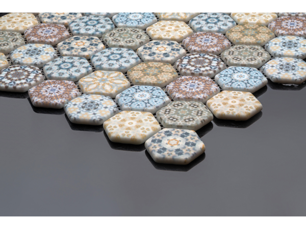 Hexagonal glass-ceramic mosaic for bathroom Orta – cladding example