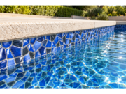 Mozaic puzzle din sticlă ceramică pentru piscină Barbados – mozaicul văzut de aproape, sub apă