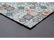 Patterned glass-ceramic mosaic for bathroom Úbeda – cladding example