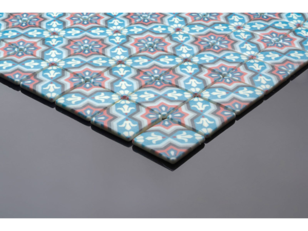 Mozaic cu model din sticlă ceramică pentru baie Mértola – exemplu de placare