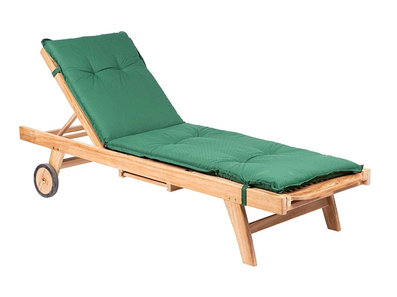 Liegenauflage Verde in Grün auf einer Holzliege mit hochgestellter Rückenlehne